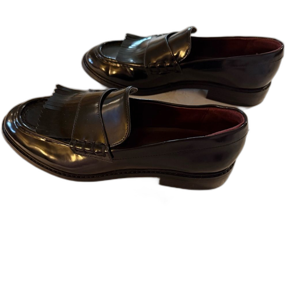 Franco Sarto Fringe Patent Leather Loafers Alonzo Sz 9 slight scuffs